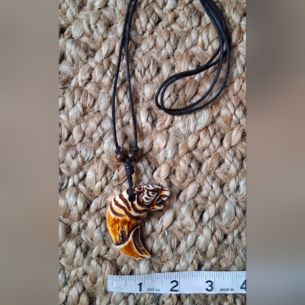 Mens Necklace Tribal Talon Claw Tusk American‎ Indian Animal Theme Gift for Men
